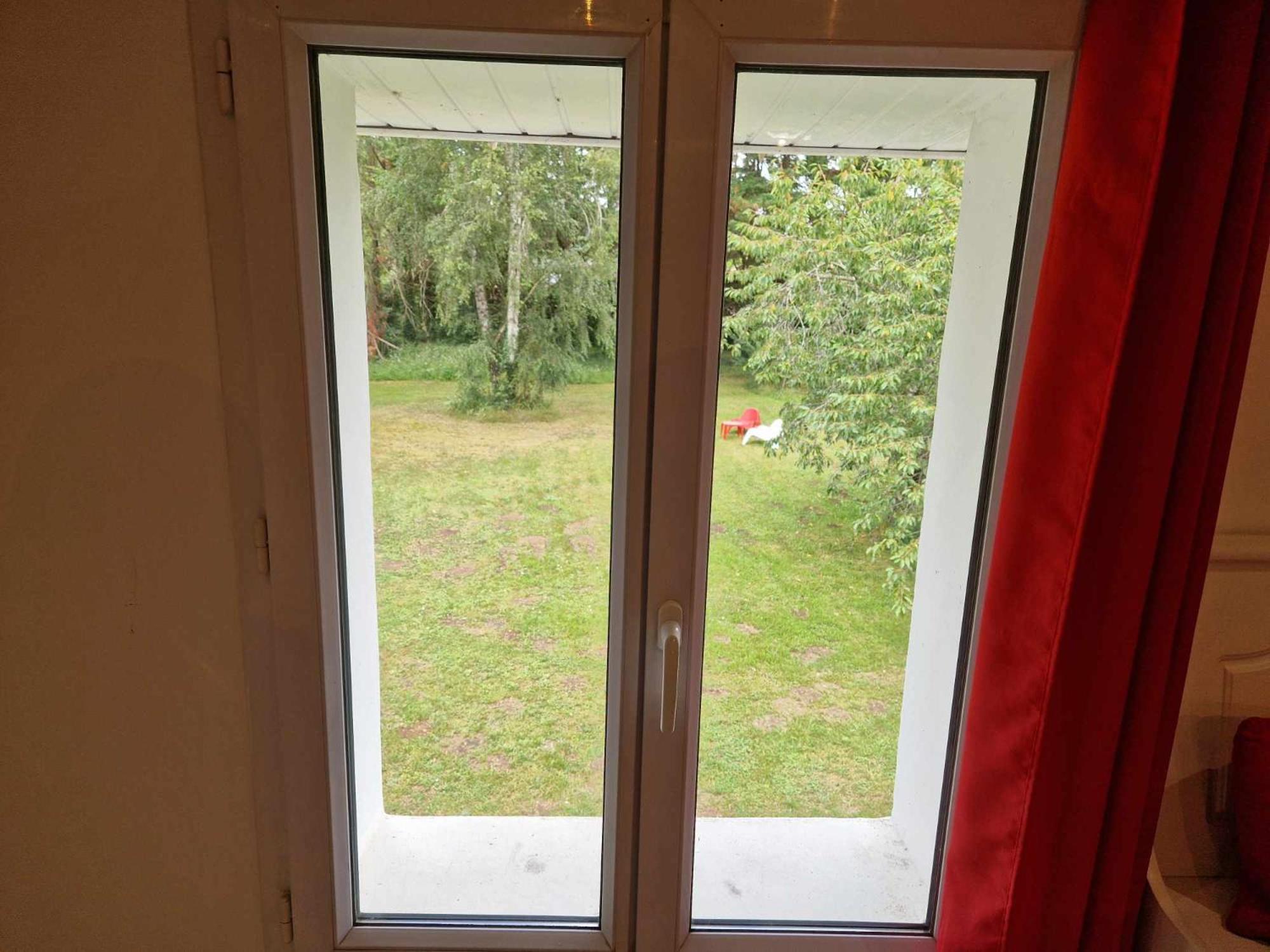 11 - Tres Joli 2 Pieces Tout Equipe Pour 1 A 5 Personnes, Vue Sur Parc Arbore, Parking Privatif Gratuit, Grand Fourgon Possible, Tout Le Linge De Maison Est Fourni Razac-sur-lʼIsle Exteriér fotografie