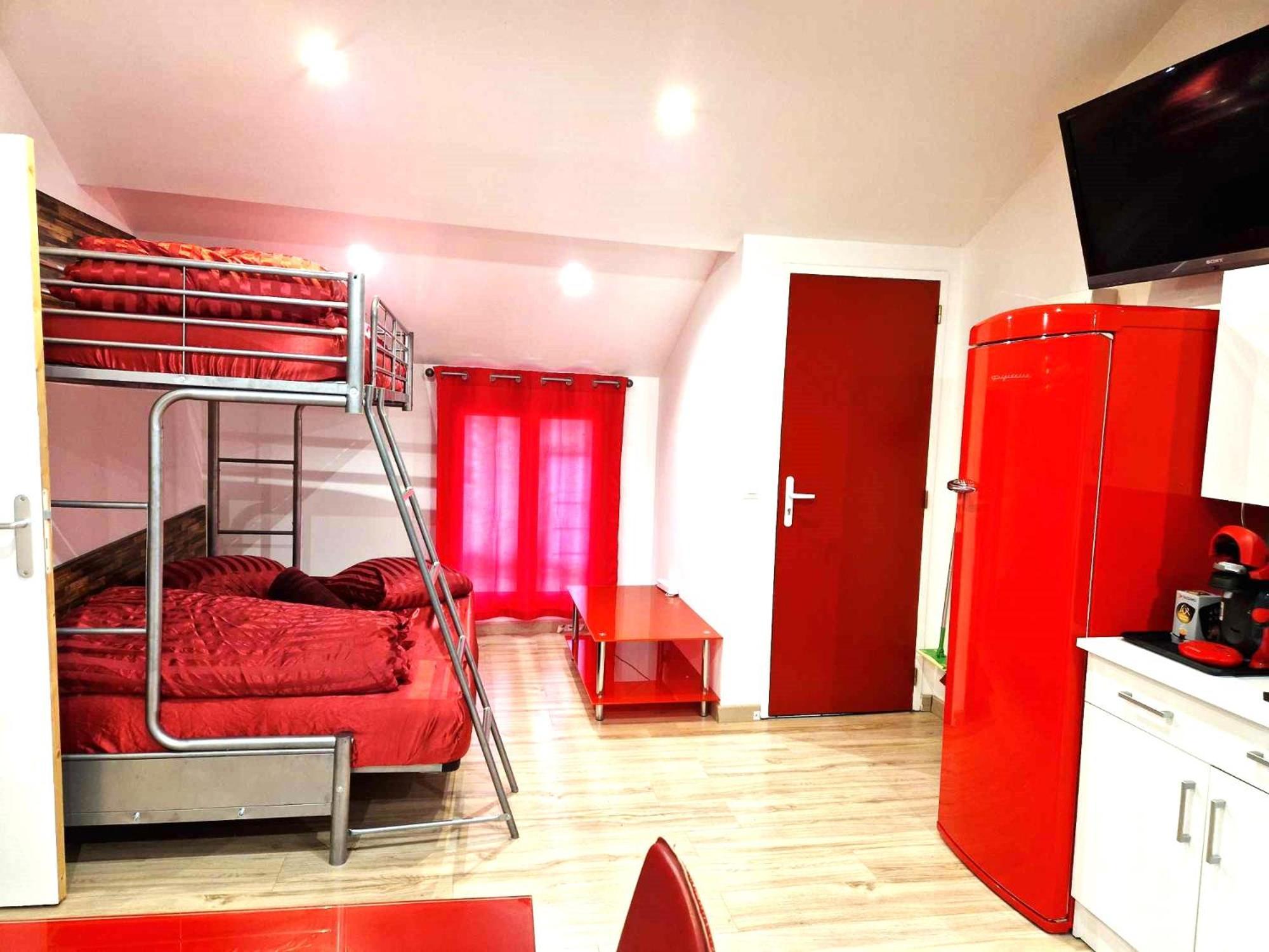 11 - Tres Joli 2 Pieces Tout Equipe Pour 1 A 5 Personnes, Vue Sur Parc Arbore, Parking Privatif Gratuit, Grand Fourgon Possible, Tout Le Linge De Maison Est Fourni Razac-sur-lʼIsle Exteriér fotografie